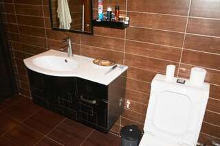 Апартаменты Cosy Apartment in the heart of Baku Баку Апартаменты с 3 спальнями-13